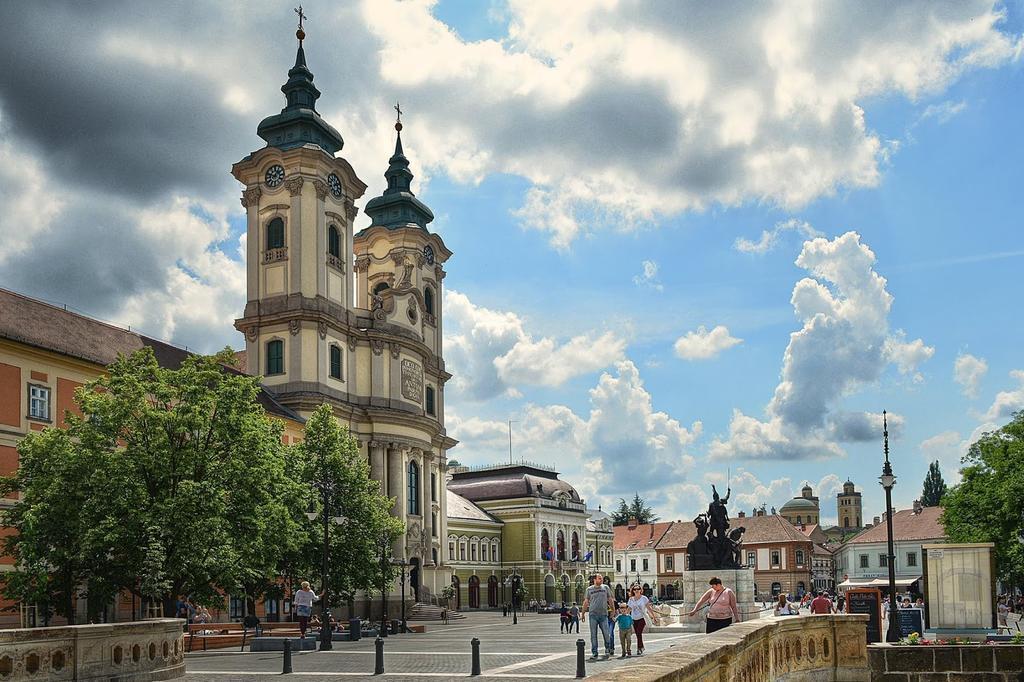 Veva Apartman - Eger Magánszálláshely Esterno foto