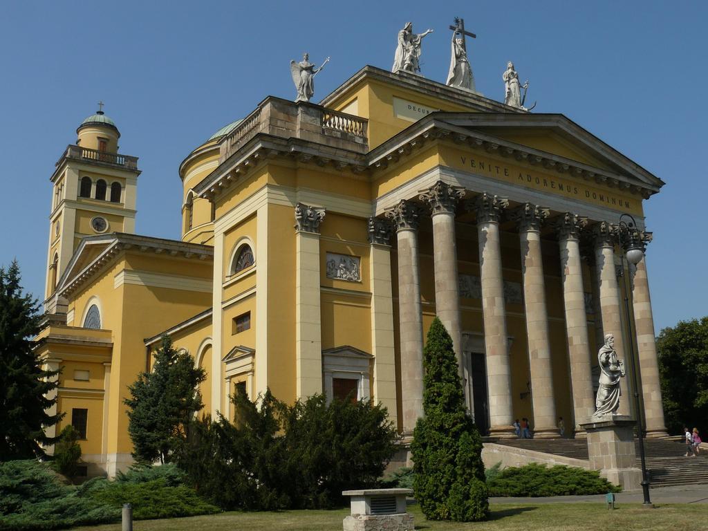 Veva Apartman - Eger Magánszálláshely Esterno foto